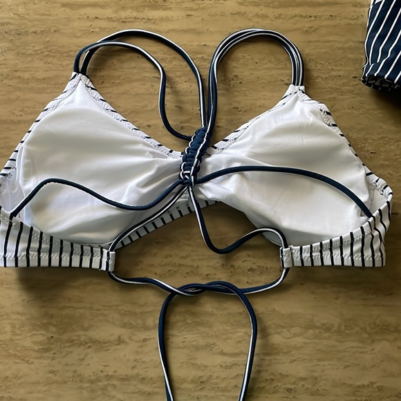 Cupshe two piece size L - Picture 7 of 9